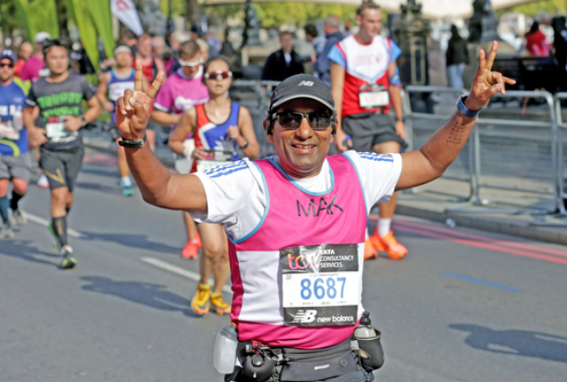 Met twee vingers in de neus een marathon rennen | Dare! Beweegt