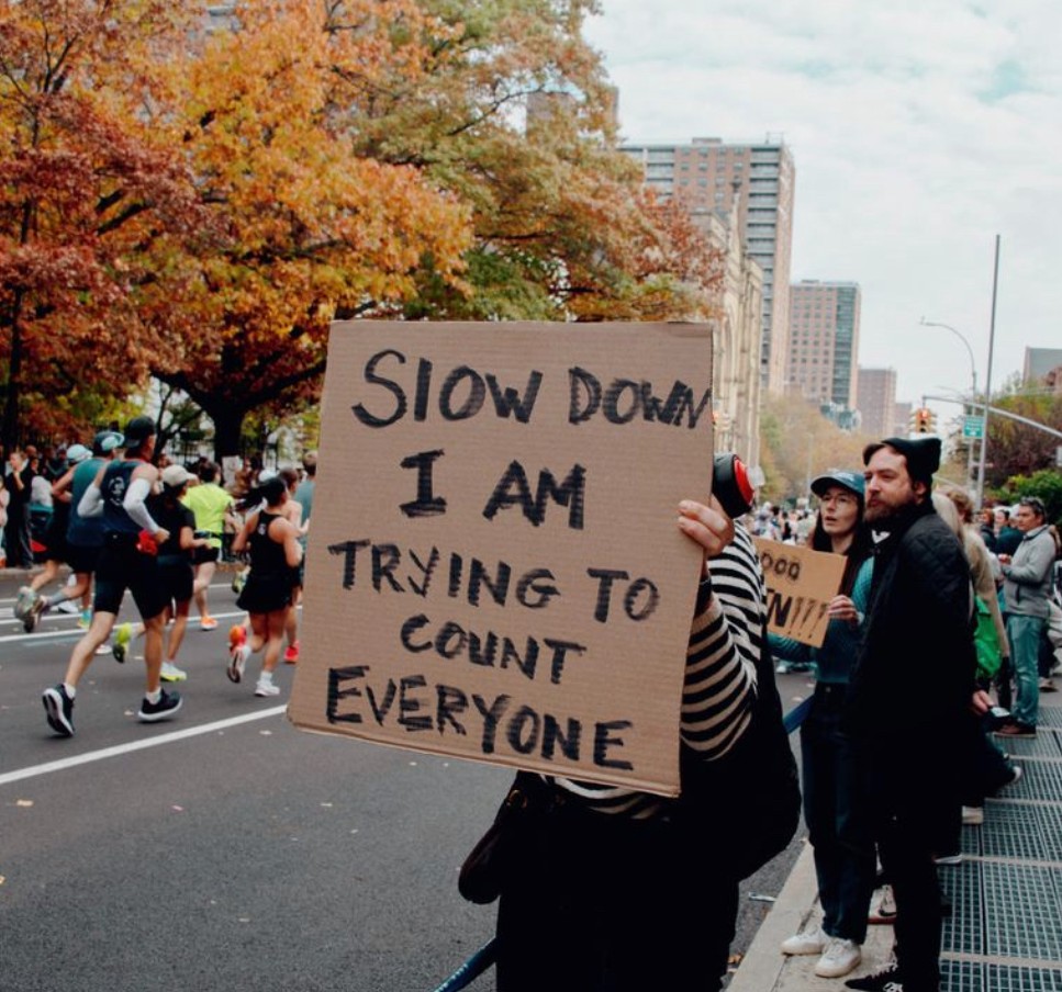Kika marathon Boston 🏈🍔🚩 | Dare! Beweegt