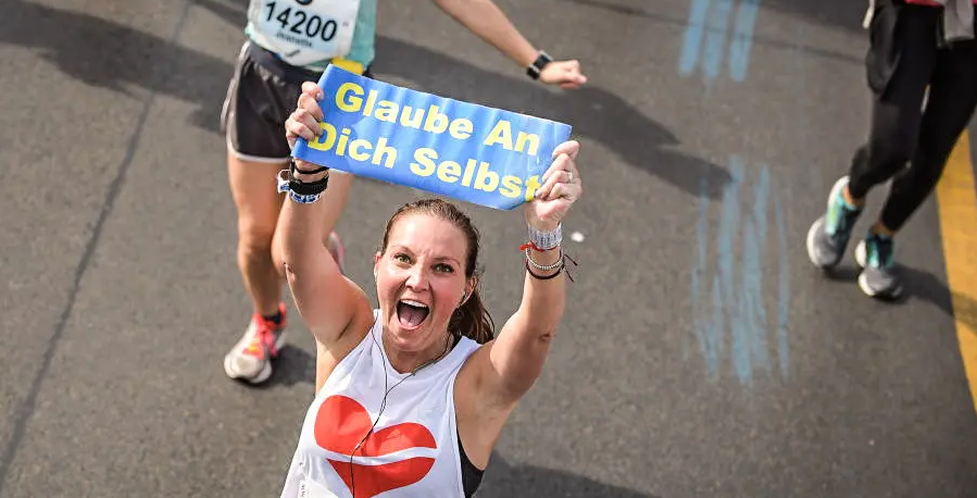 KiKa Marathon Berlijn: wat 42,195 kilometer mij leerde over doorzetten | Dare! Beweegt
